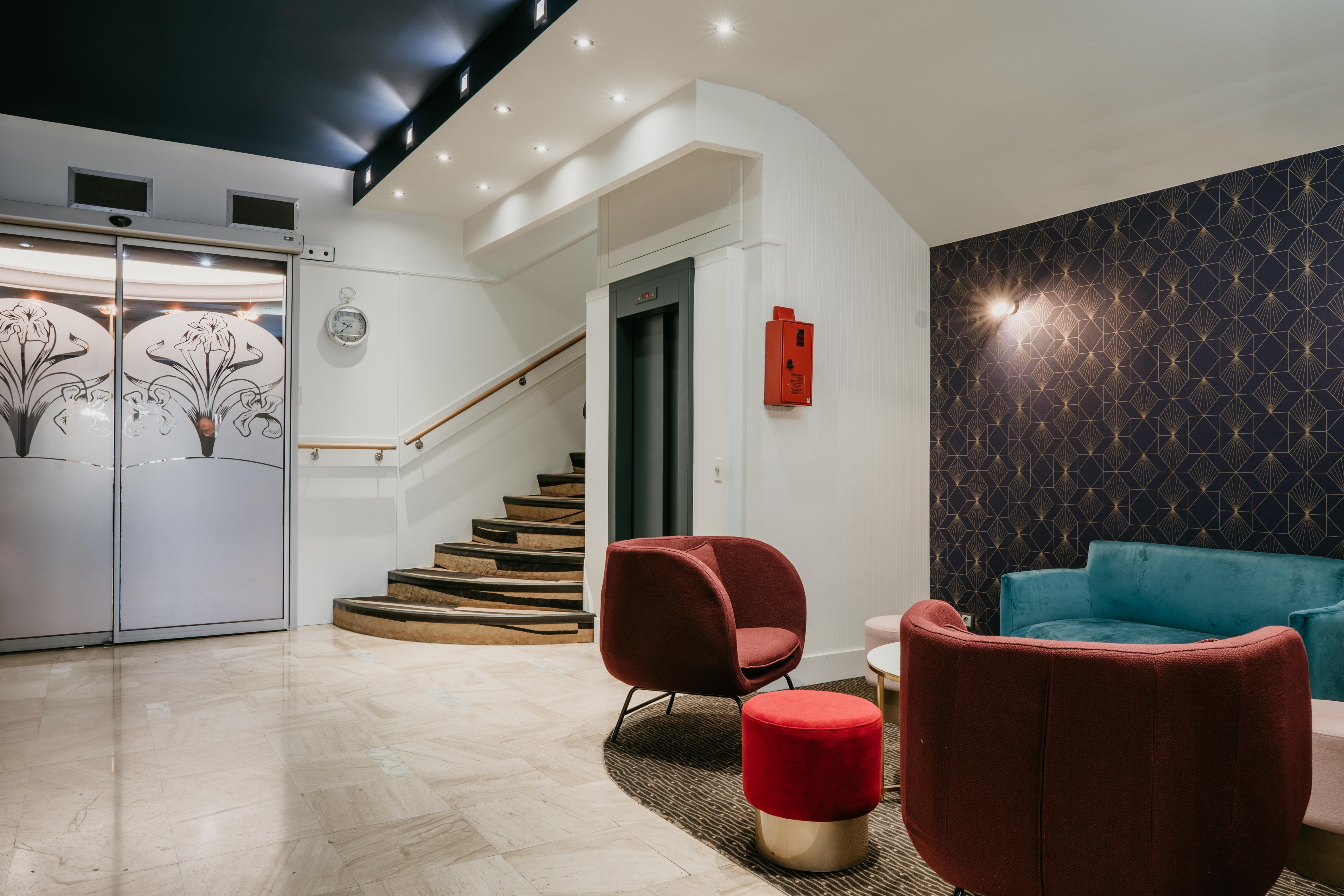 Le Grand Hotel Valenciennes Exterior foto